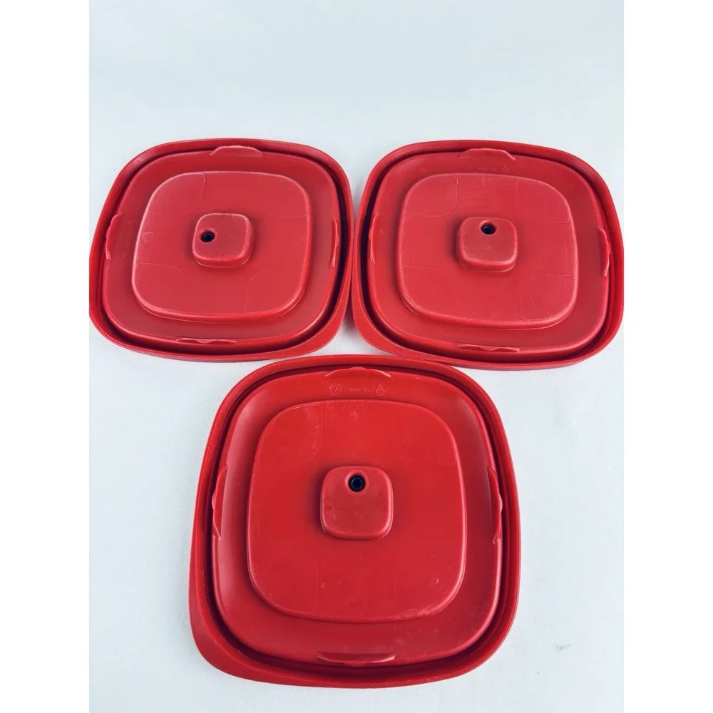 Rubbermaid Easy Find‎ Vented Replacement Red Lids ONLY 6.5